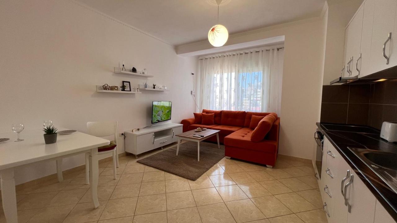 Danny Apartment Дуррес Екстер'єр фото